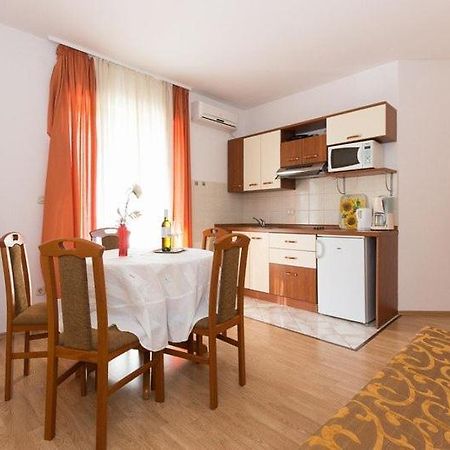 Marija F4 Apartment Krk Town Εξωτερικό φωτογραφία