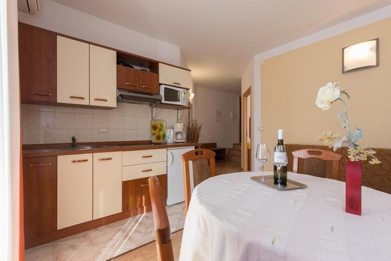 Marija F4 Apartment Krk Town Εξωτερικό φωτογραφία