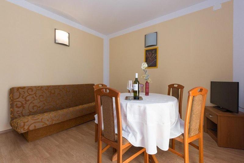 Marija F4 Apartment Krk Town Εξωτερικό φωτογραφία