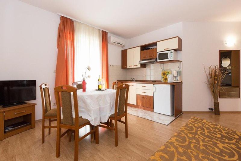 Marija F4 Apartment Krk Town Εξωτερικό φωτογραφία